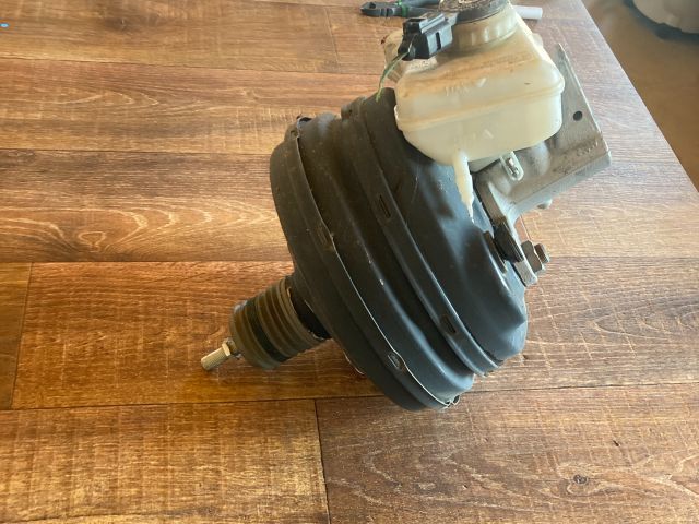 bontott AUDI A4 B8 Fékrásegítő