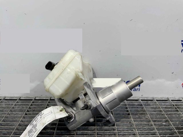 bontott AUDI A4 B8 Főfékhenger