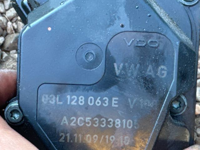 bontott AUDI A4 B8 Fojtószelep (Elektromos)