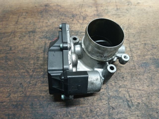 bontott AUDI A4 B8 Fojtószelep (Elektromos)