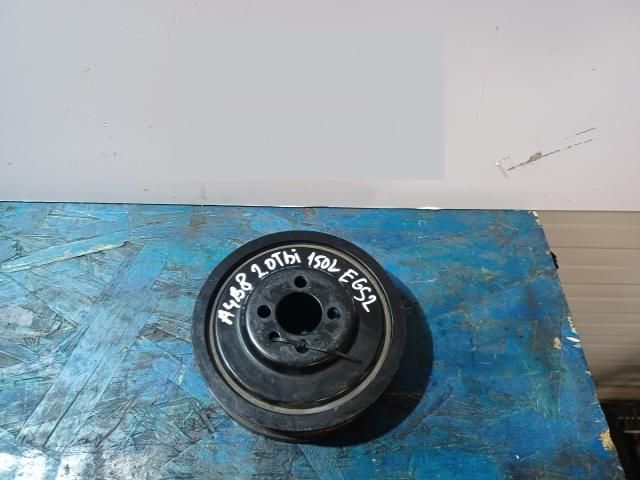 bontott AUDI A4 B8 Főtengely Szíjtárcsa