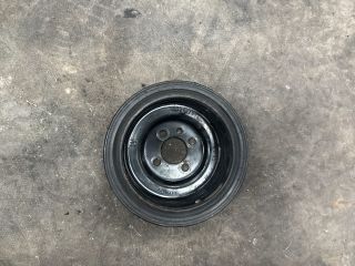 bontott AUDI A4 B8 Főtengely Szíjtárcsa