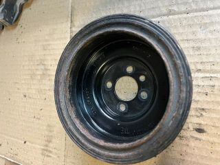 bontott AUDI A4 B8 Főtengely Szíjtárcsa