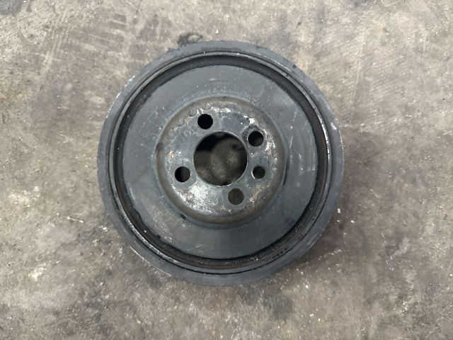 bontott AUDI A4 B8 Főtengely Szíjtárcsa