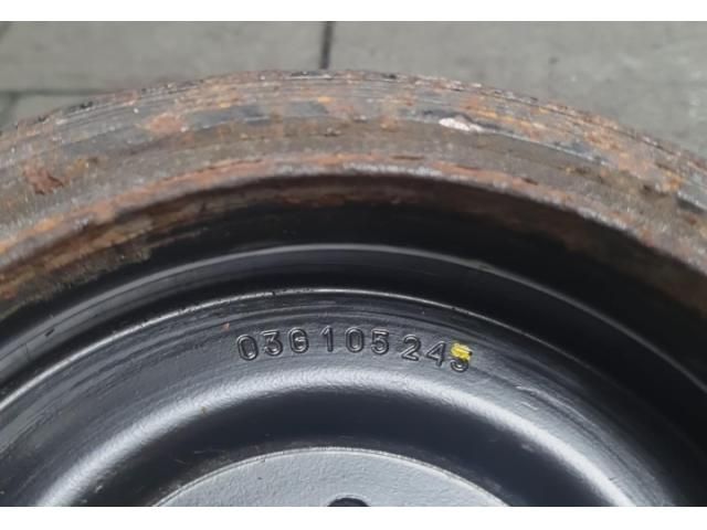 bontott AUDI A4 B8 Főtengely Szíjtárcsa