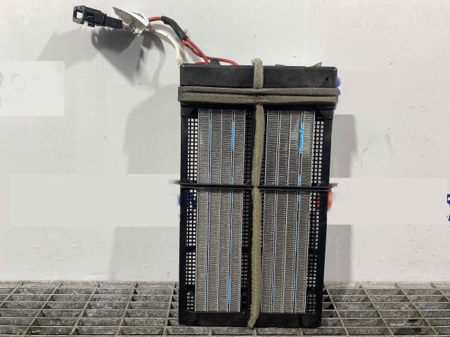 bontott AUDI A4 B8 Fűtőradiátor