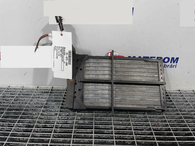 bontott AUDI A4 B8 Fűtőradiátor