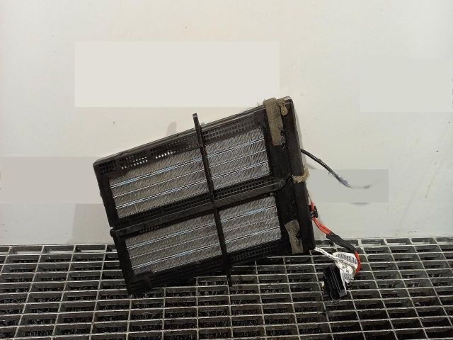 bontott AUDI A4 B8 Fűtőradiátor