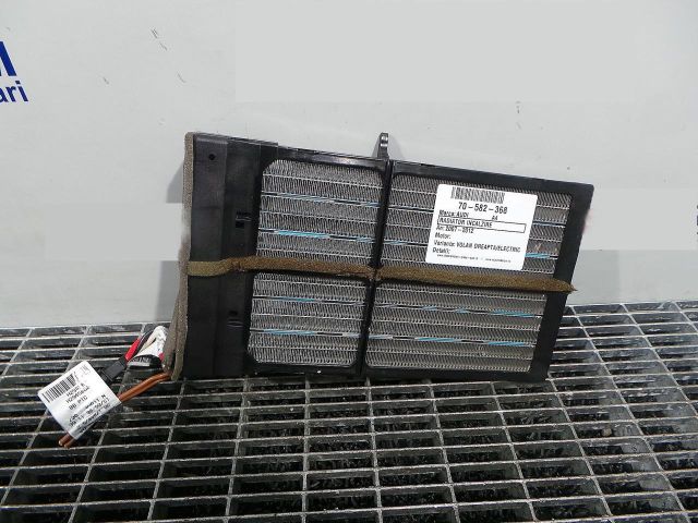 bontott AUDI A4 B8 Fűtőradiátor