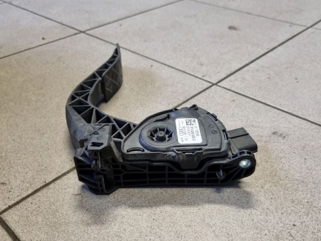 bontott AUDI A4 B8 Gázpedál (Elektromos)