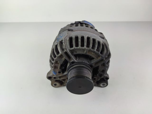 bontott AUDI A4 B8 Generátor