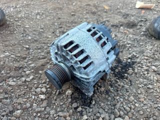 bontott AUDI A4 B8 Generátor