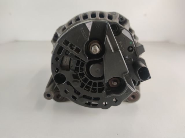 bontott AUDI A4 B8 Generátor