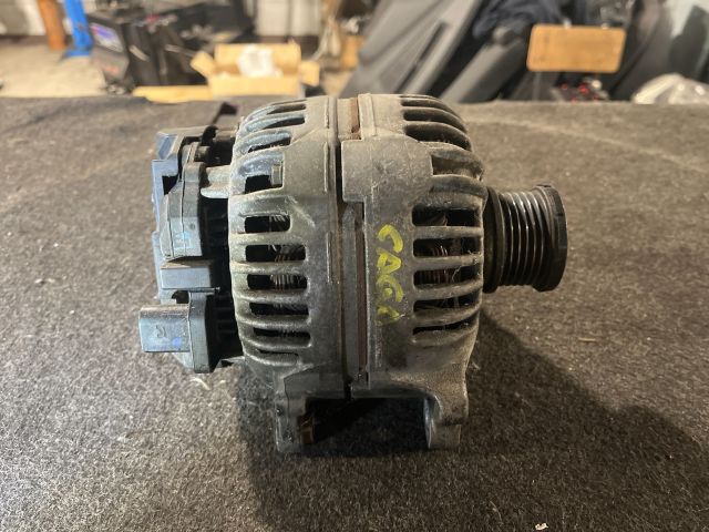 bontott AUDI A4 B8 Generátor