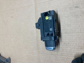 bontott AUDI A4 B8 Gyújtáskapcsoló