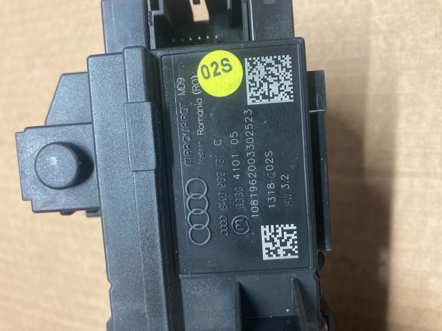 bontott AUDI A4 B8 Gyújtáskapcsoló