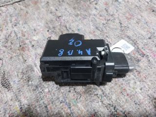 bontott AUDI A4 B8 Gyújtáskapcsoló