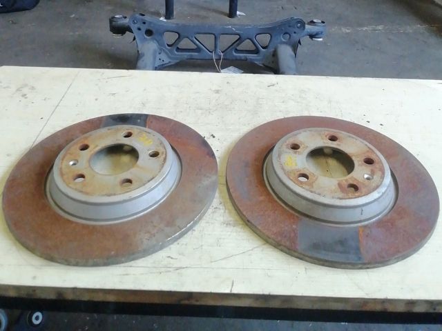 bontott AUDI A4 B8 Hátsó Pár Féktárcsa