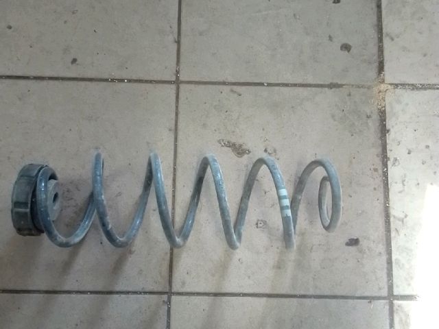 bontott AUDI A4 B8 Hátsó Rugó