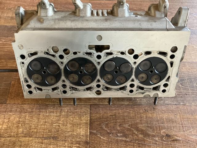 bontott AUDI A4 B8 Hengerfej