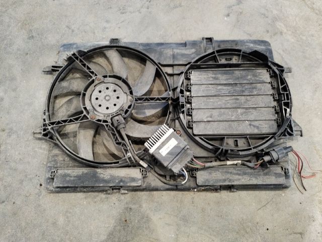 bontott AUDI A4 B8 Hűtőventilátor