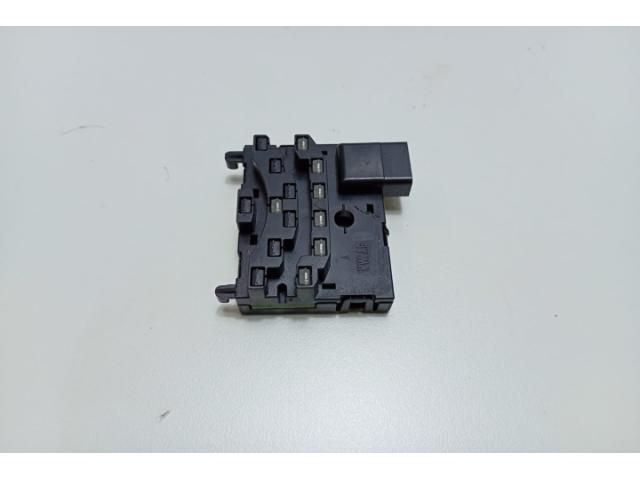 bontott AUDI A4 B8 Jeladó (Magában)