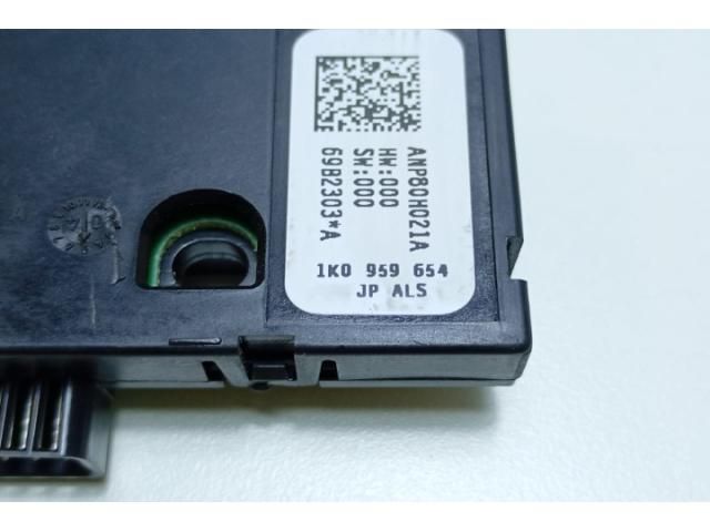 bontott AUDI A4 B8 Jeladó (Magában)