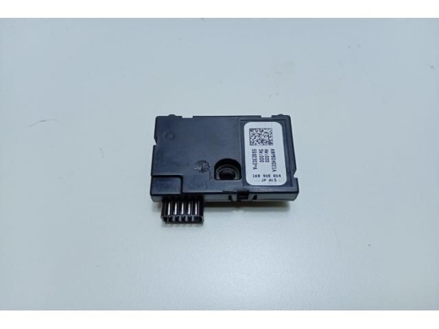 bontott AUDI A4 B8 Jeladó (Magában)