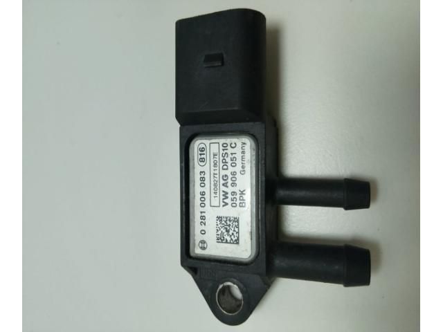 bontott AUDI A4 B8 Jeladó (Magában)