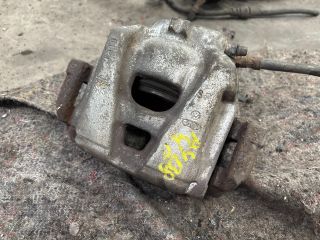 bontott AUDI A4 B8 Jobb első Féknyereg Munkahengerrel