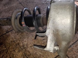 bontott AUDI A4 B8 Jobb első Lengéscsillapító