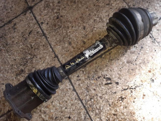 bontott AUDI A4 B8 Jobb Féltengely