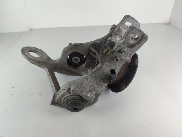 bontott AUDI A4 B8 Jobb hátsó Csonkállvány