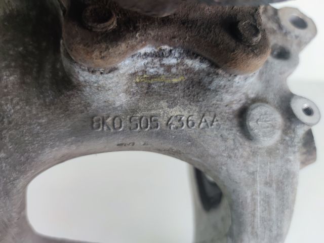 bontott AUDI A4 B8 Jobb hátsó Csonkállvány