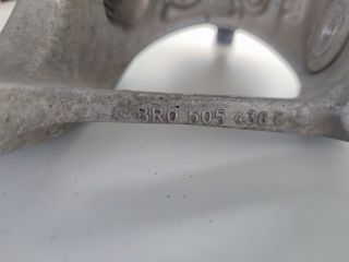 bontott AUDI A4 B8 Jobb hátsó Csonkállvány