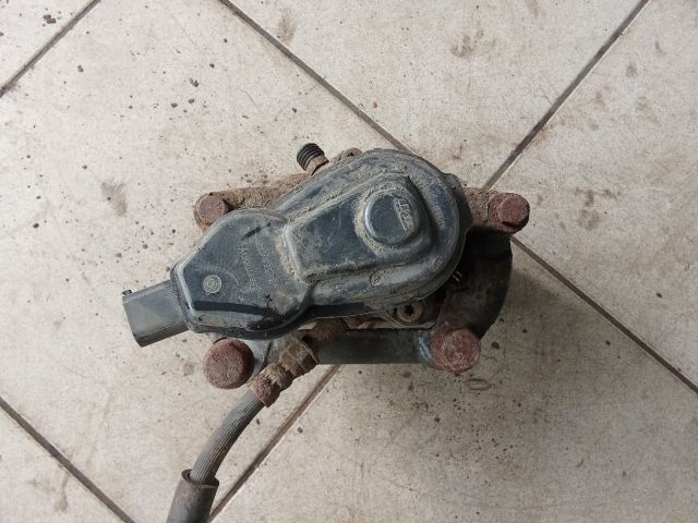 bontott AUDI A4 B8 Jobb hátsó Féknyereg Munkahengerrel