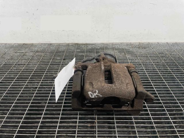 bontott AUDI A4 B8 Jobb hátsó Féknyereg Munkahengerrel