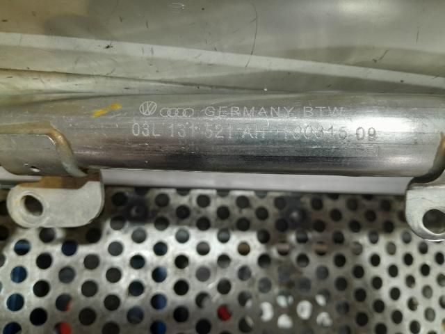 bontott AUDI A4 B8 Kartergázcső