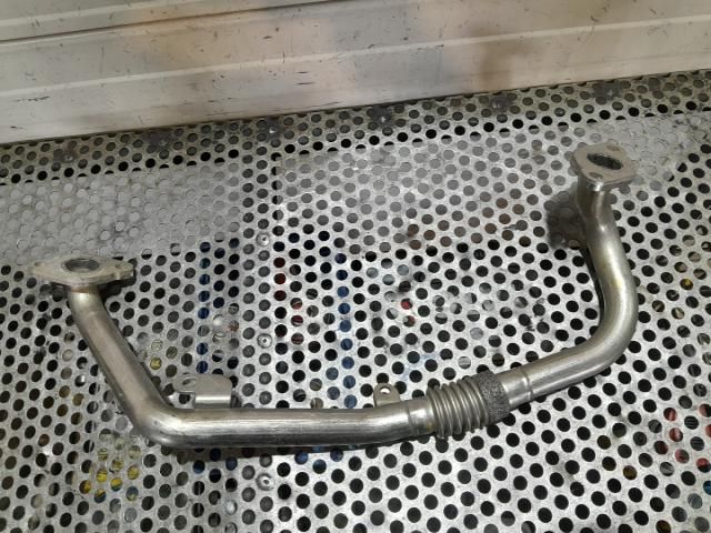 bontott AUDI A4 B8 Kartergázcső