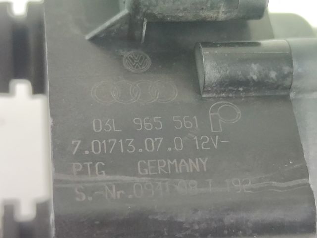 bontott AUDI A4 B8 Kiegészítő Vízszivattyú