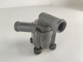 bontott AUDI A4 B8 Kiegészítő Vízszivattyú