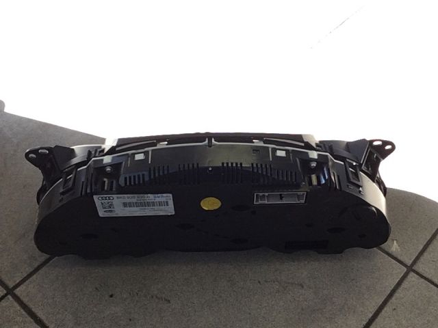 bontott AUDI A4 B8 Kilométeróra