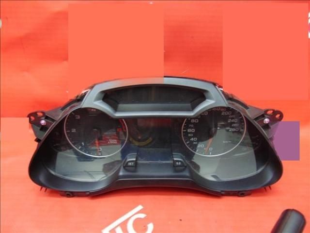 bontott AUDI A4 B8 Kilométeróra