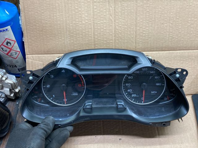 bontott AUDI A4 B8 Kilométeróra