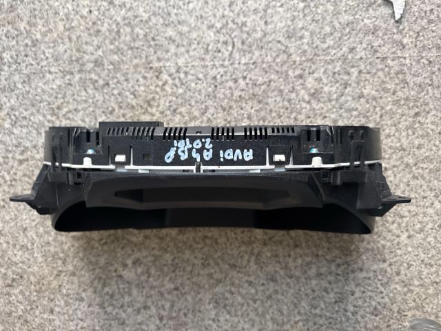 bontott AUDI A4 B8 Kilométeróra