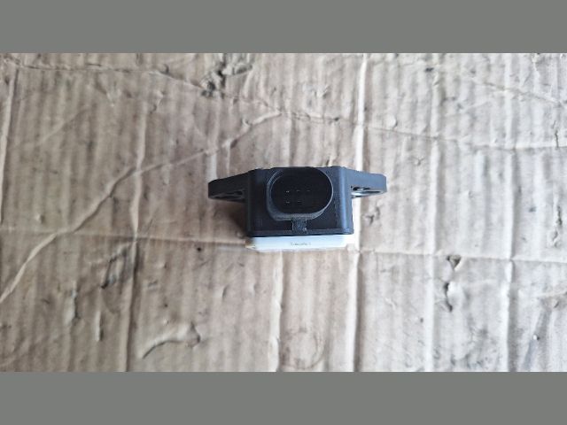 bontott AUDI A4 B8 Kipörgésgátló Elektronika