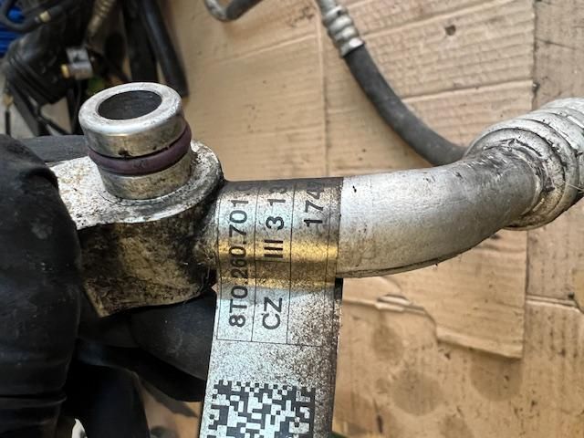 bontott AUDI A4 B8 Klíma Cső