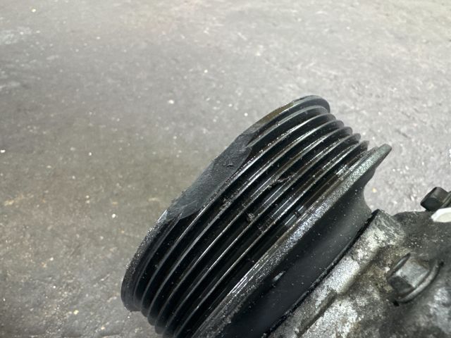 bontott AUDI A4 B8 Klímakompresszor