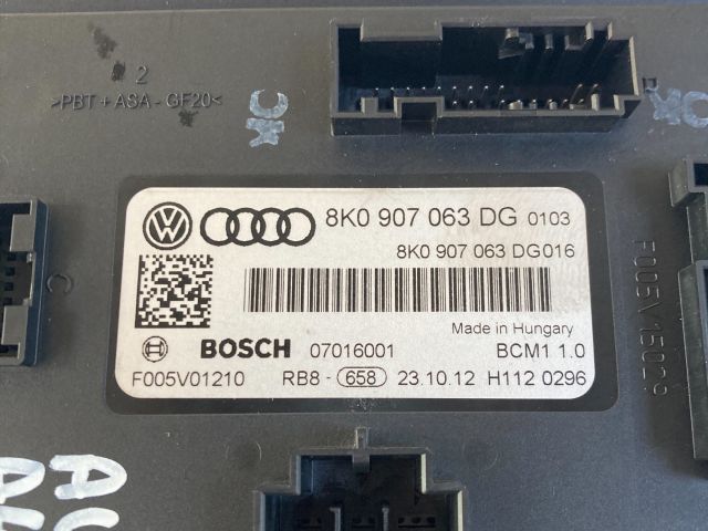 bontott AUDI A4 B8 Komfort Elektronika