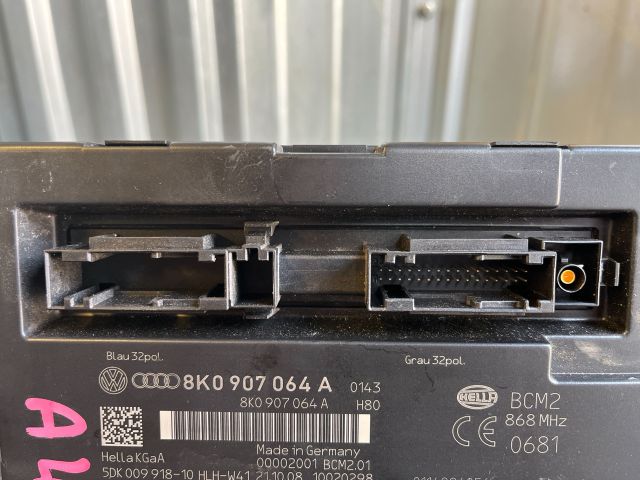 bontott AUDI A4 B8 Komfort Elektronika